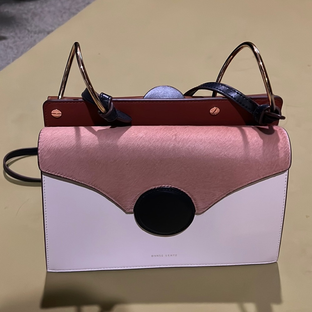 Danse Lente Crossbody Bag